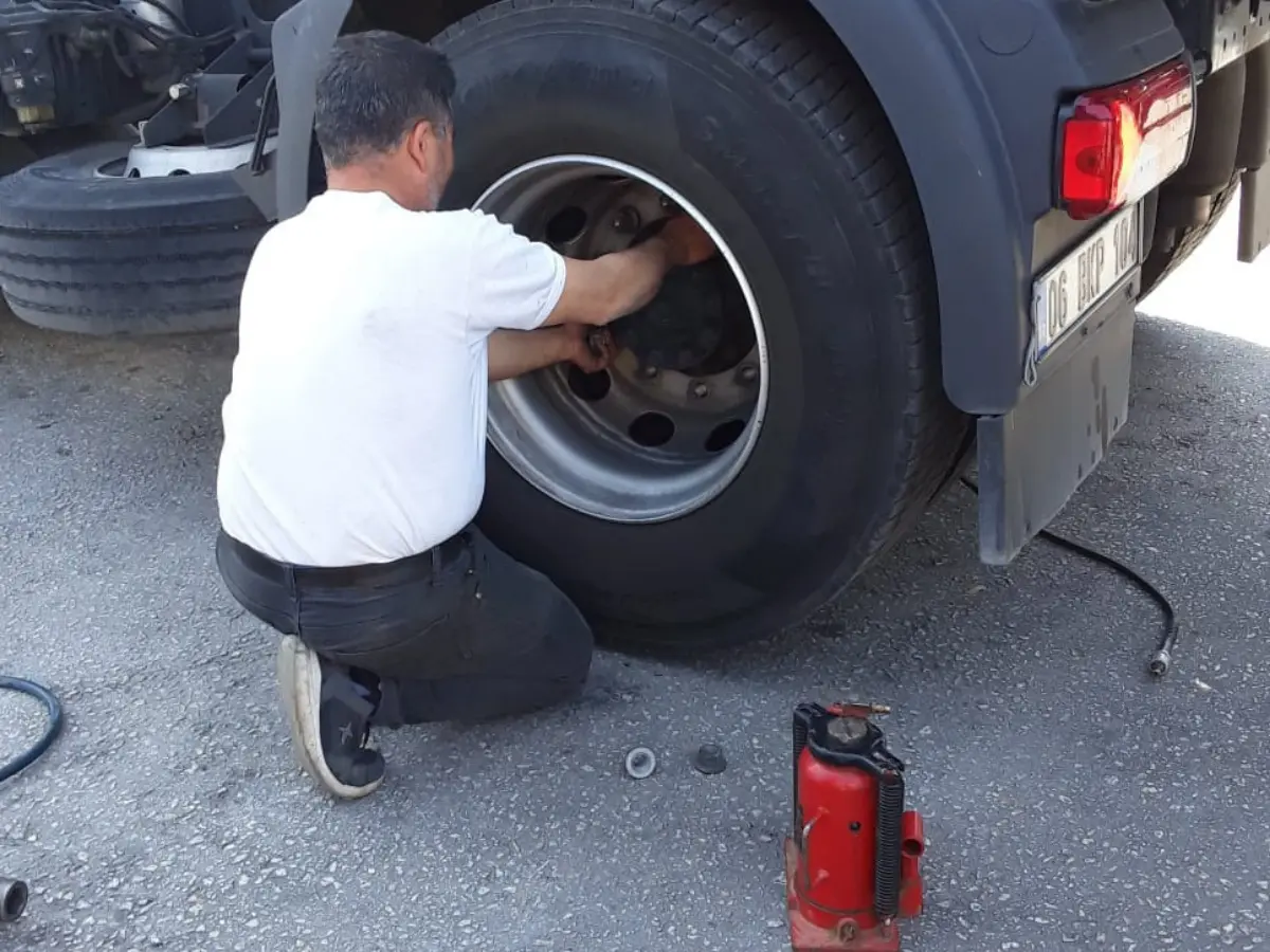 Kınık Oto Lastikçi